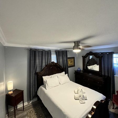 סרסוטה Downtown Single Family Modern Bungalow Close To Beaches And Dining Home מראה חיצוני תמונה