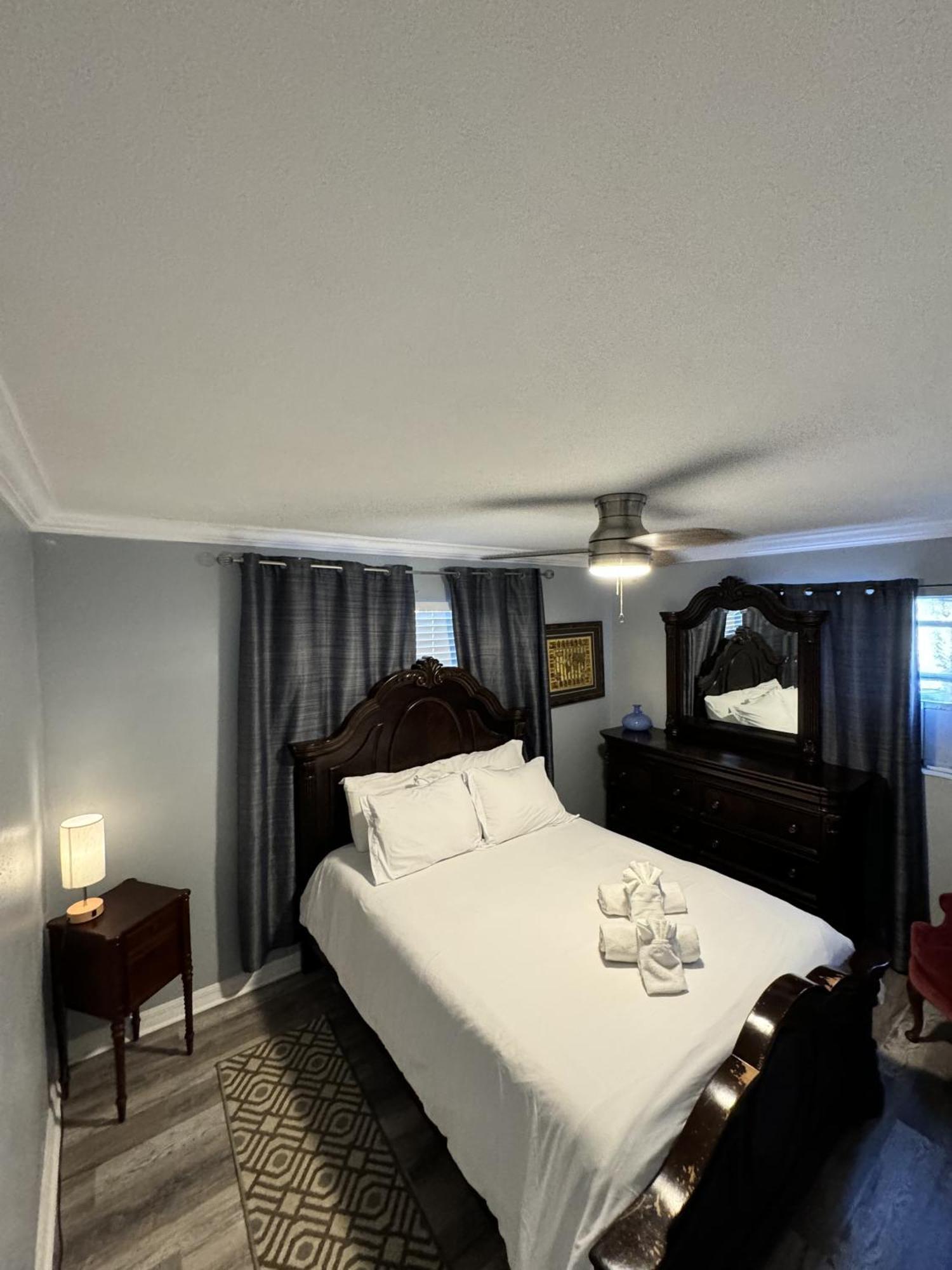 סרסוטה Downtown Single Family Modern Bungalow Close To Beaches And Dining Home מראה חיצוני תמונה